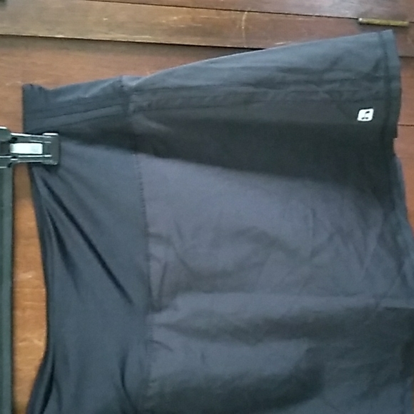 Black Athletic Skirt SKORT Sz M ☆ HIND Shorts - Picture 2 of 8